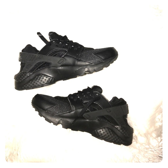 new black huaraches